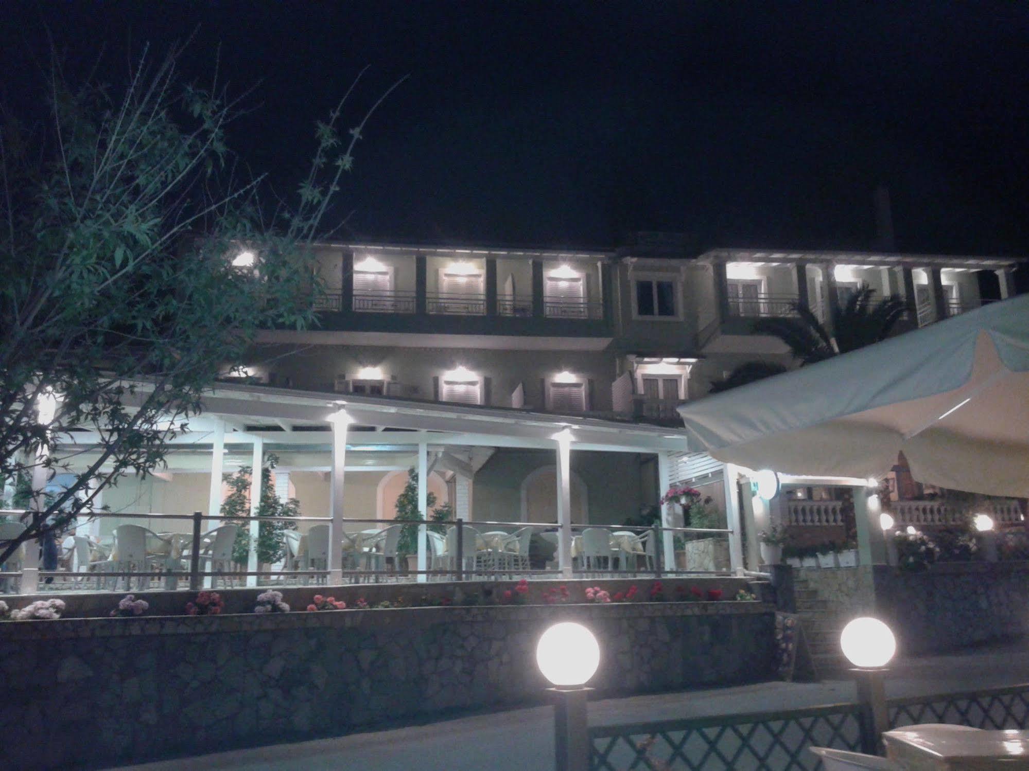 Hotel Golden Sunset Mpoukaris Exterior foto